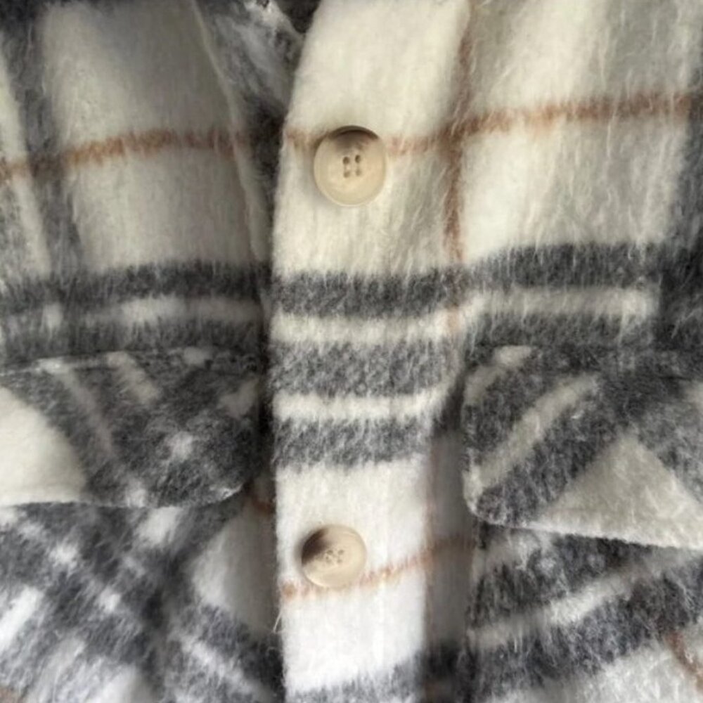 Brunette The Label Plaid Ovesized Shacket - Picture 5 of 6
